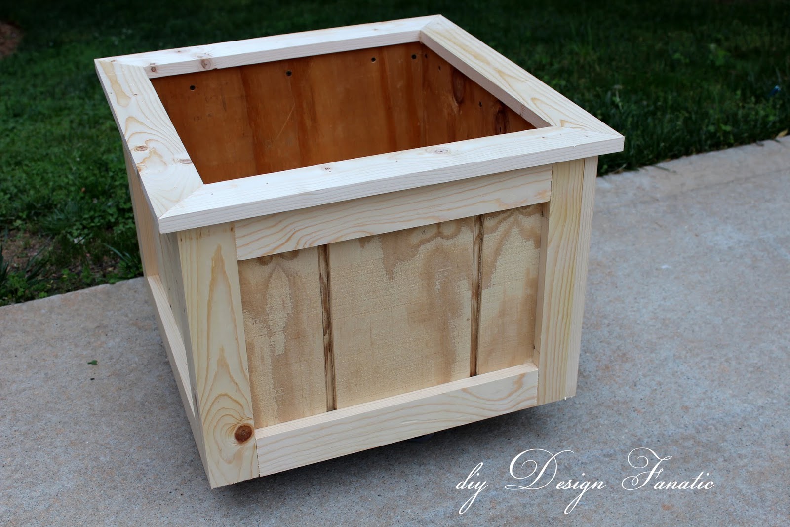 how to build wood planters